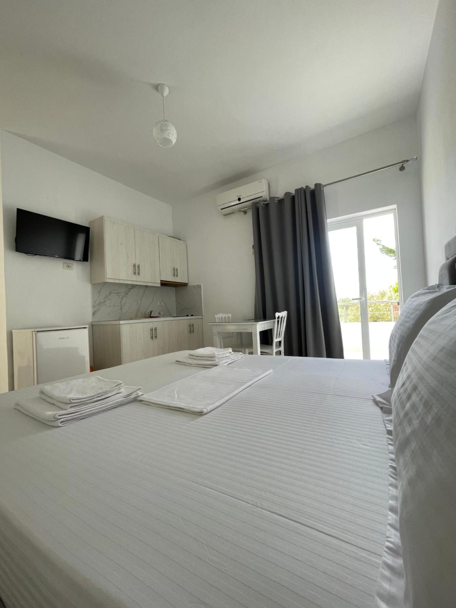 Joni Apartments Ksamil Exterior foto